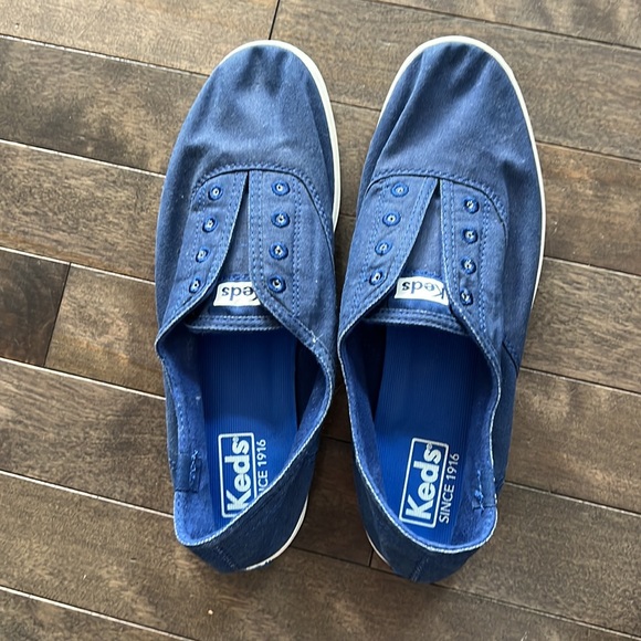 Keds - Picture 2 of 4